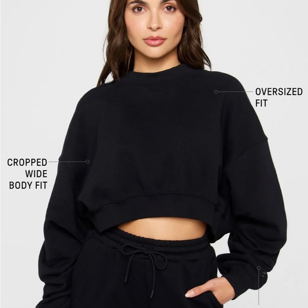 NWT Fabletics x Khloe Kardashian Weekend Cropped Sweatshirt – Black – Size L